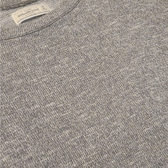 Abercrombie & Fitch gray layered sparkly sweater - Picture 3 of 4